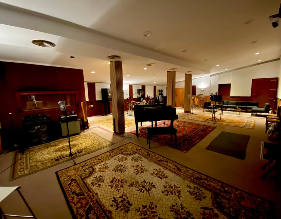 Main Live Room